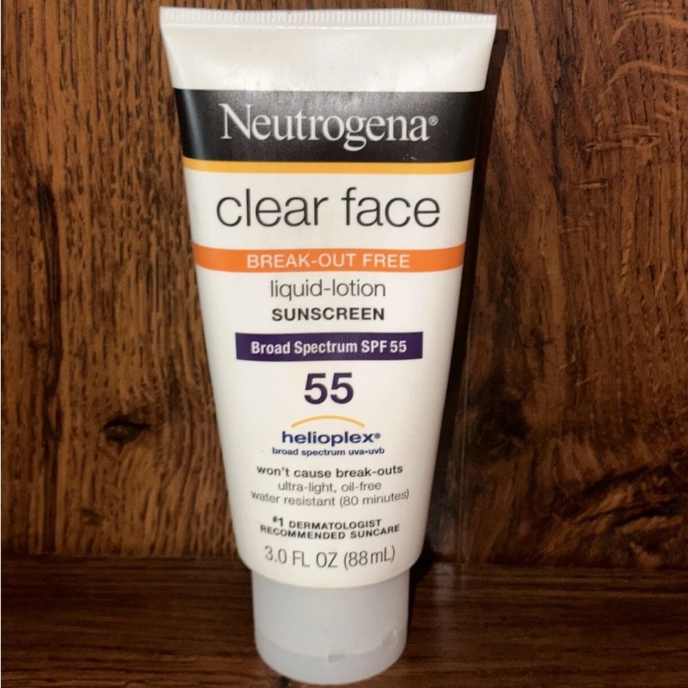 Neutrogena Clear Face Liquid Lotion Sunscreen Broad Spectrum SPF 55 Discontinued